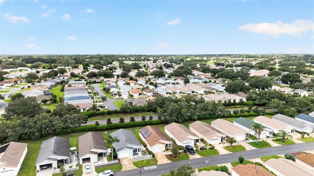 For Sale: $259,900 (2 beds, 2 baths, 1189 Square Feet)