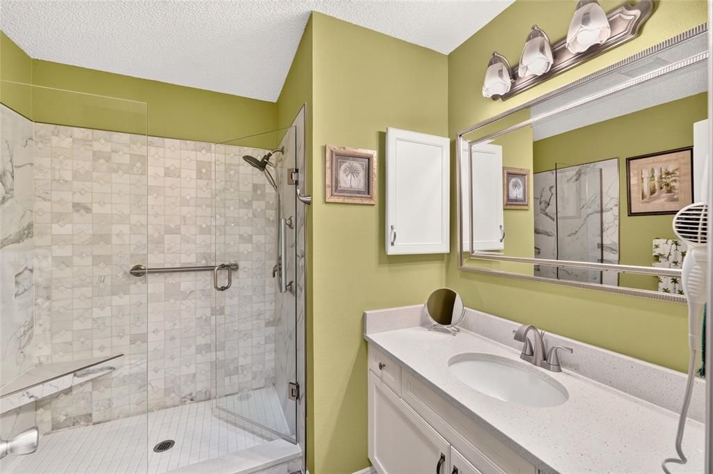 For Sale: $259,900 (2 beds, 2 baths, 1189 Square Feet)