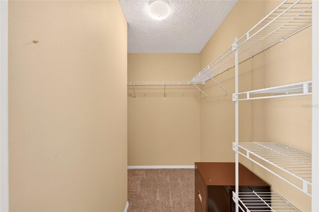 For Sale: $259,900 (2 beds, 2 baths, 1189 Square Feet)