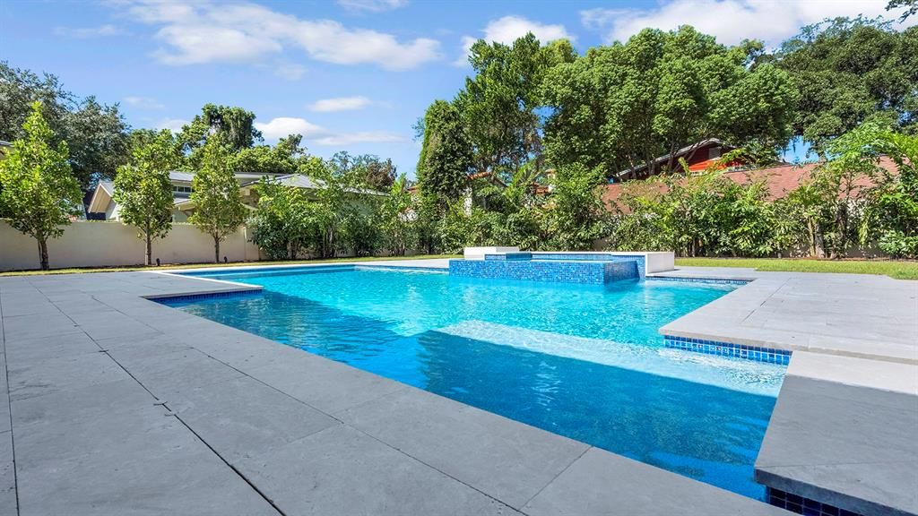 For Sale: $6,995,000 (5 beds, 5 baths, 5479 Square Feet)