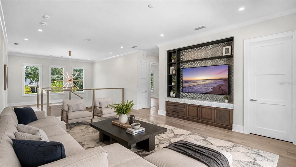 For Sale: $6,995,000 (5 beds, 5 baths, 5479 Square Feet)