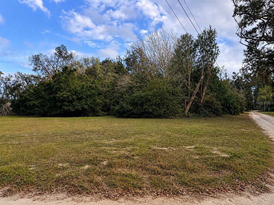 待售: $15,000 (0.25 acres)