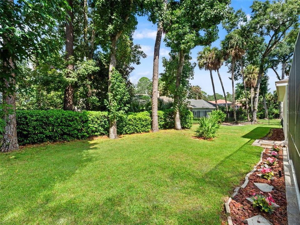 For Sale: $760,000 (5 beds, 3 baths, 2779 Square Feet)