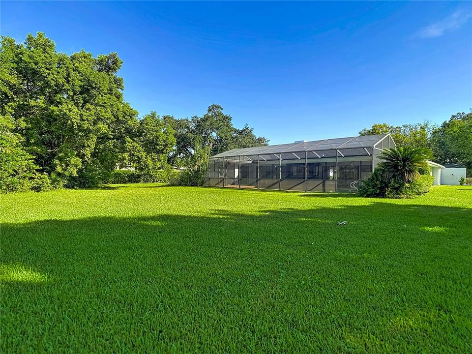 Activo con contrato: $725,000 (4 camas, 2 baños, 2815 Pies cuadrados)