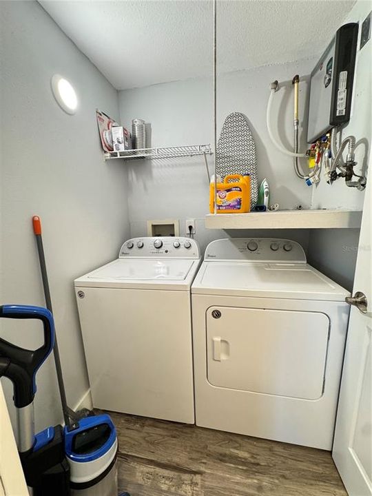 For Rent: $1,850 (2 beds, 2 baths, 900 Square Feet)