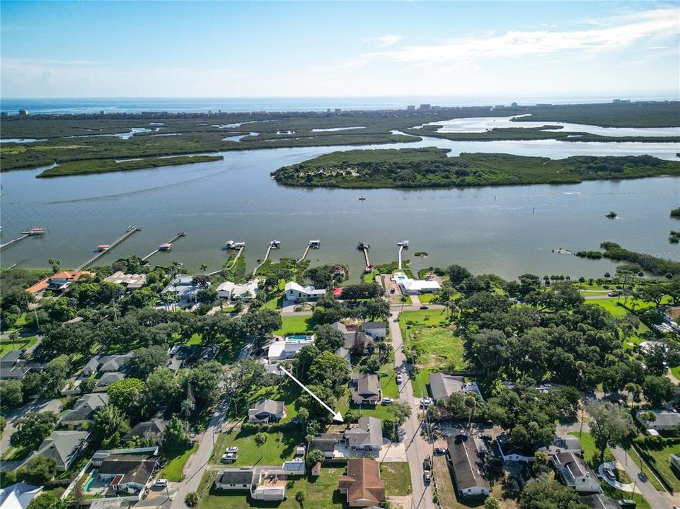For Sale: $439,000 (2 beds, 2 baths, 1368 Square Feet)