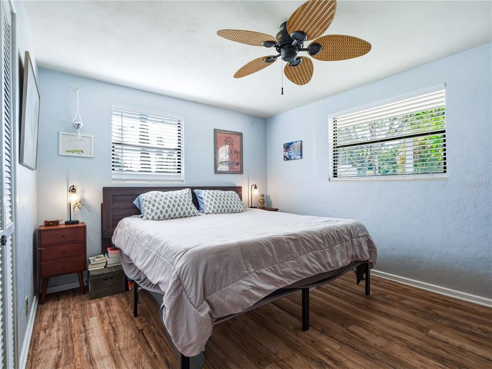 For Sale: $439,000 (2 beds, 2 baths, 1368 Square Feet)