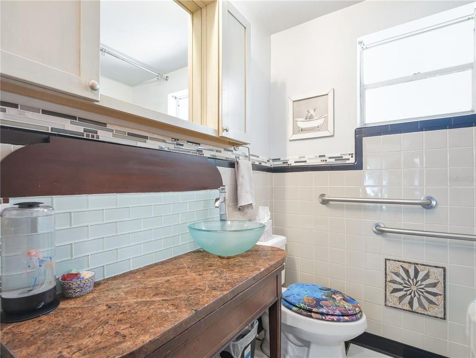 For Sale: $439,000 (2 beds, 2 baths, 1368 Square Feet)