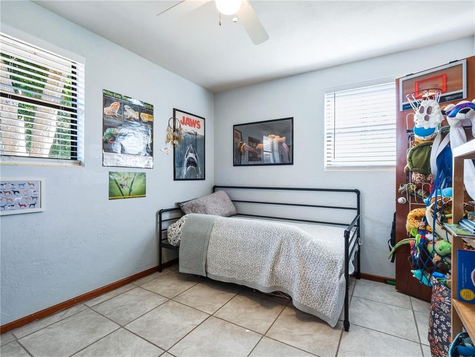 For Sale: $439,000 (2 beds, 2 baths, 1368 Square Feet)