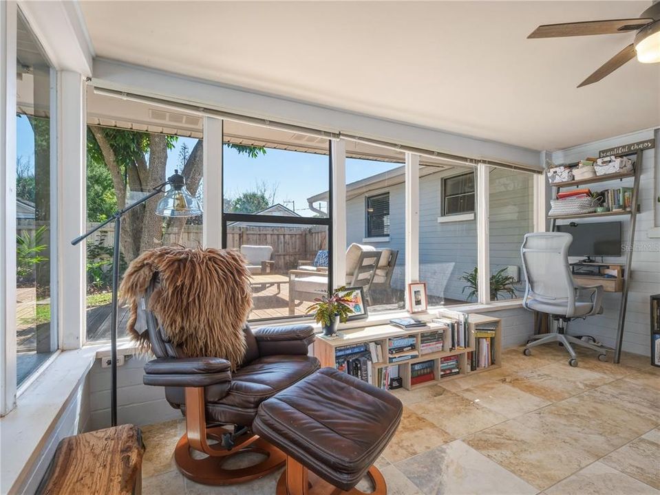 For Sale: $439,000 (2 beds, 2 baths, 1368 Square Feet)