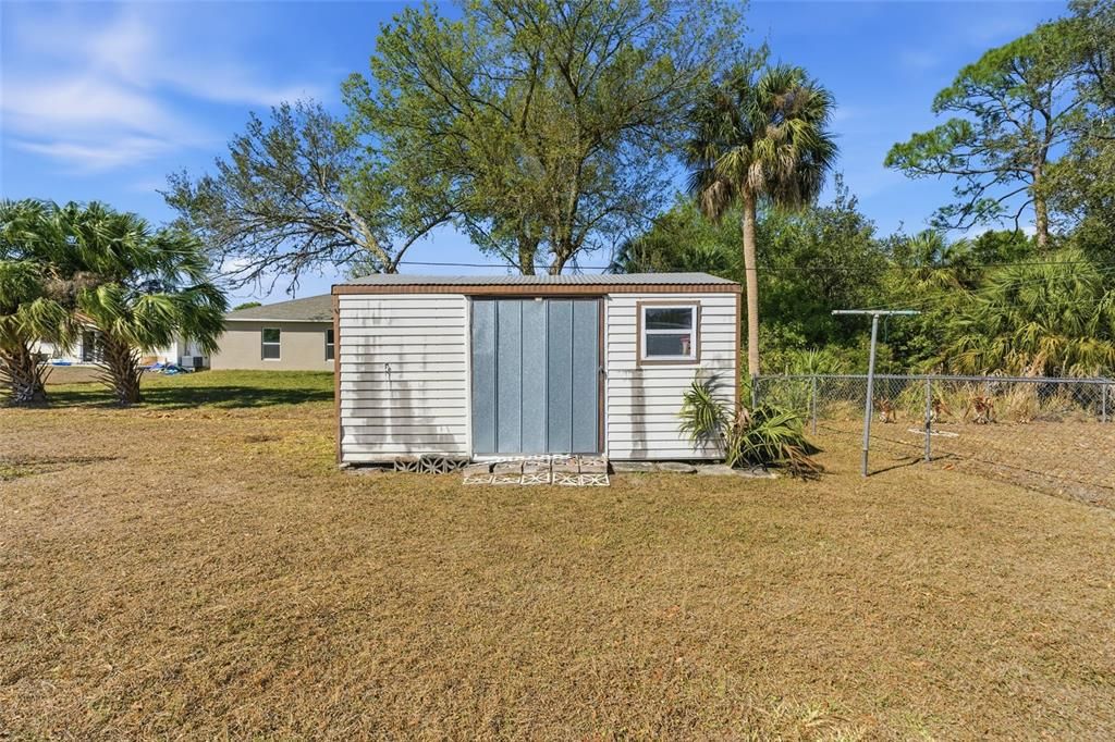 En Venta: $295,000 (3 camas, 2 baños, 1938 Pies cuadrados)