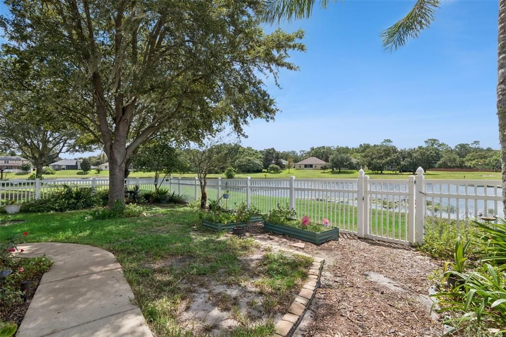 For Sale: $465,000 (3 beds, 3 baths, 2566 Square Feet)