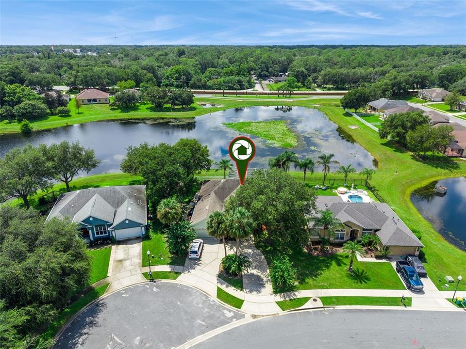For Sale: $465,000 (3 beds, 3 baths, 2566 Square Feet)