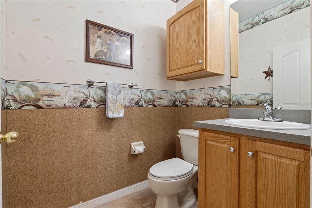 For Sale: $465,000 (3 beds, 3 baths, 2566 Square Feet)