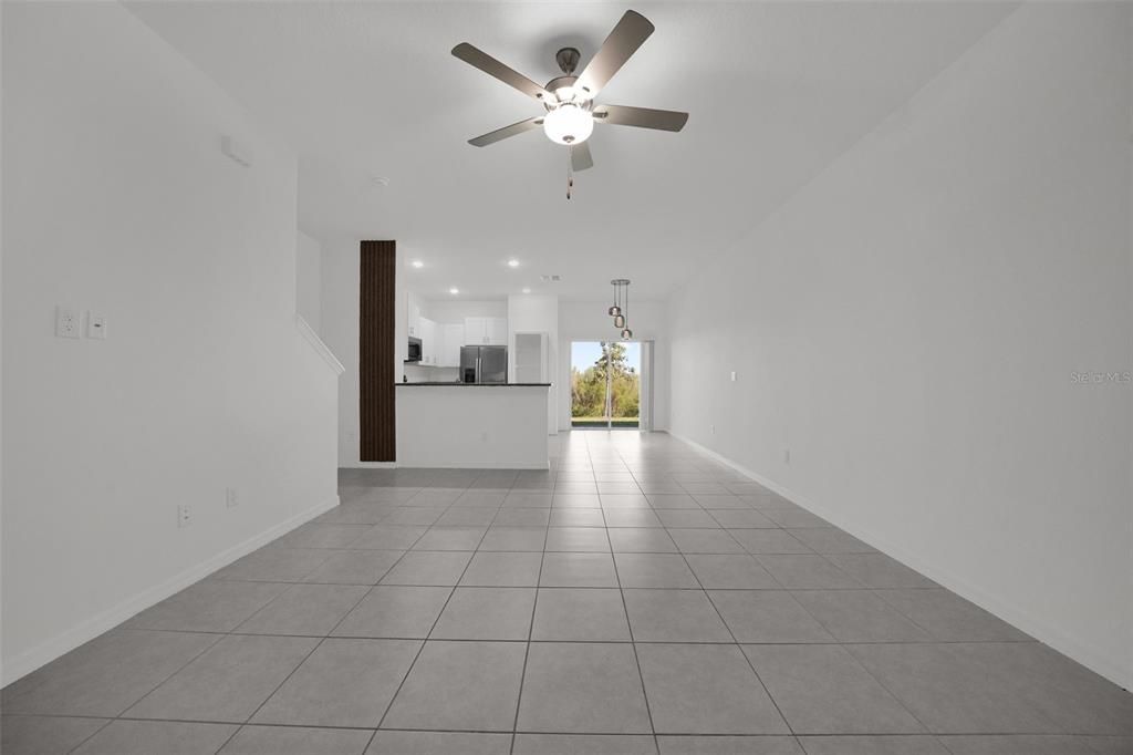 For Sale: $285,000 (3 beds, 2 baths, 1634 Square Feet)