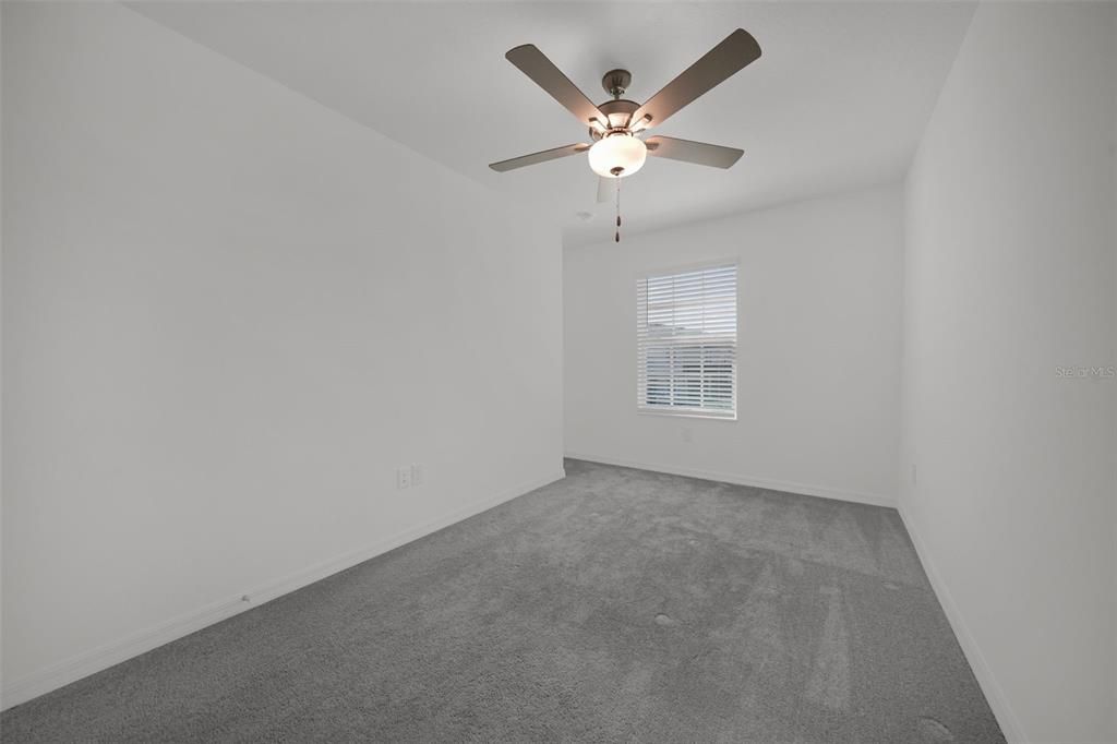 For Sale: $285,000 (3 beds, 2 baths, 1634 Square Feet)