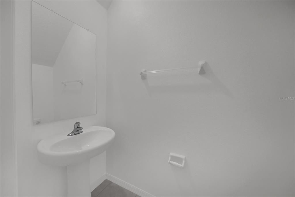 For Sale: $285,000 (3 beds, 2 baths, 1634 Square Feet)