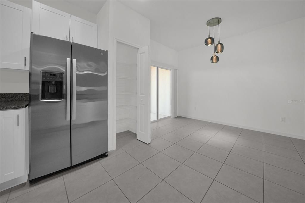 For Sale: $285,000 (3 beds, 2 baths, 1634 Square Feet)