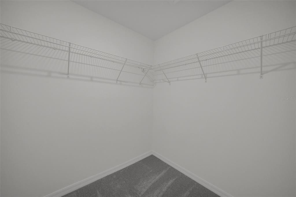 For Sale: $285,000 (3 beds, 2 baths, 1634 Square Feet)