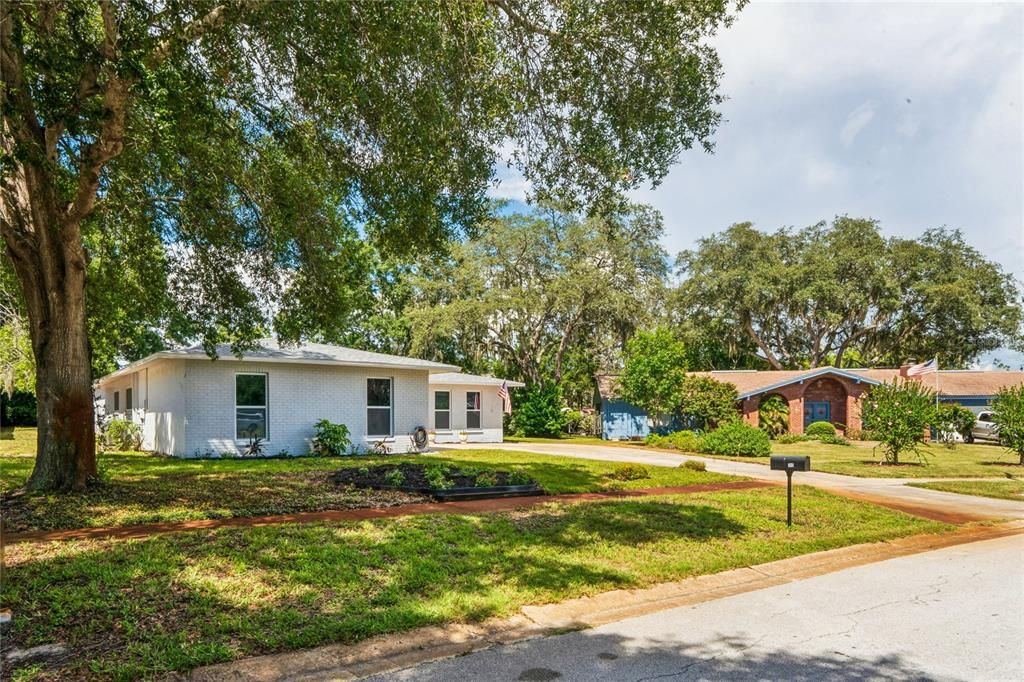 En Venta: $565,900 (4 camas, 3 baños, 2425 Pies cuadrados)