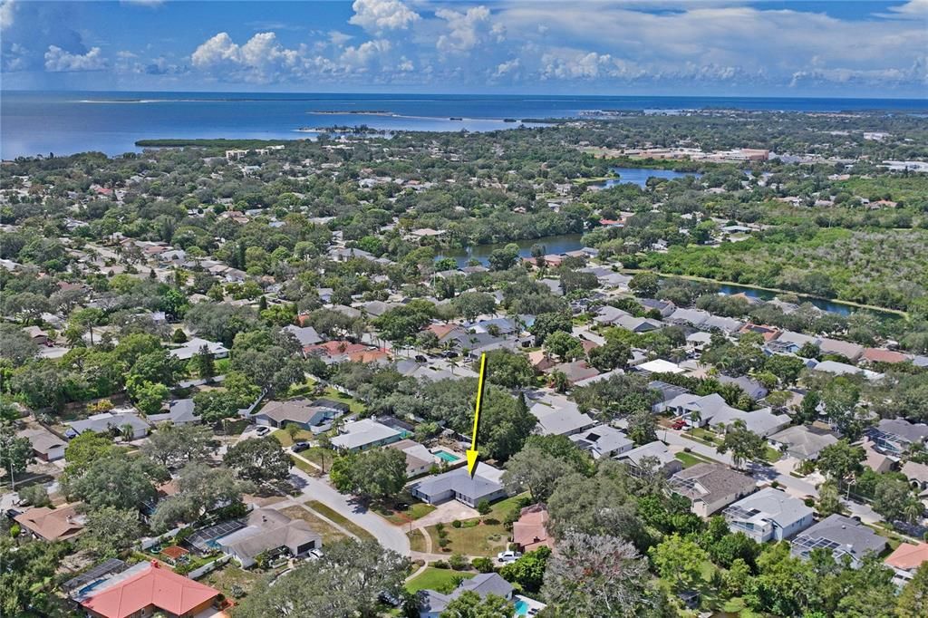 En Venta: $565,900 (4 camas, 3 baños, 2425 Pies cuadrados)