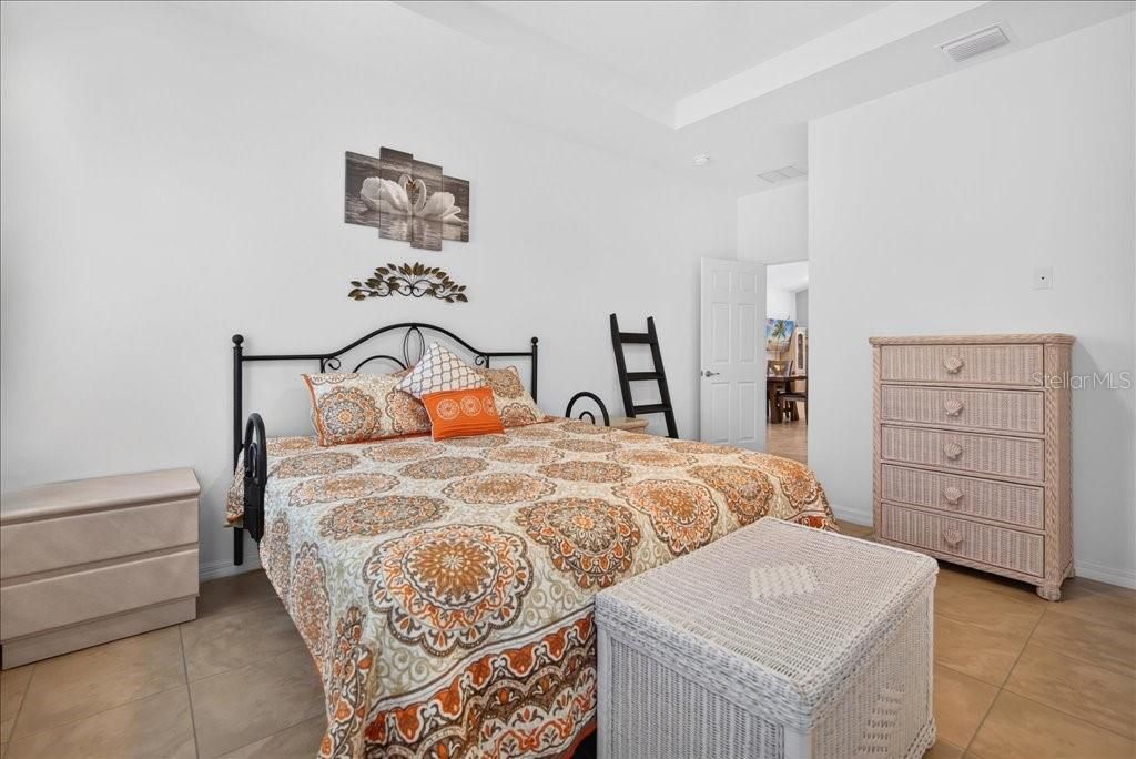 En Venta: $344,000 (3 camas, 2 baños, 1624 Pies cuadrados)