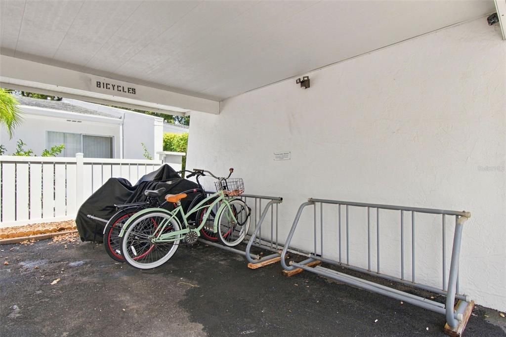 For Sale: $199,000 (2 beds, 2 baths, 1270 Square Feet)