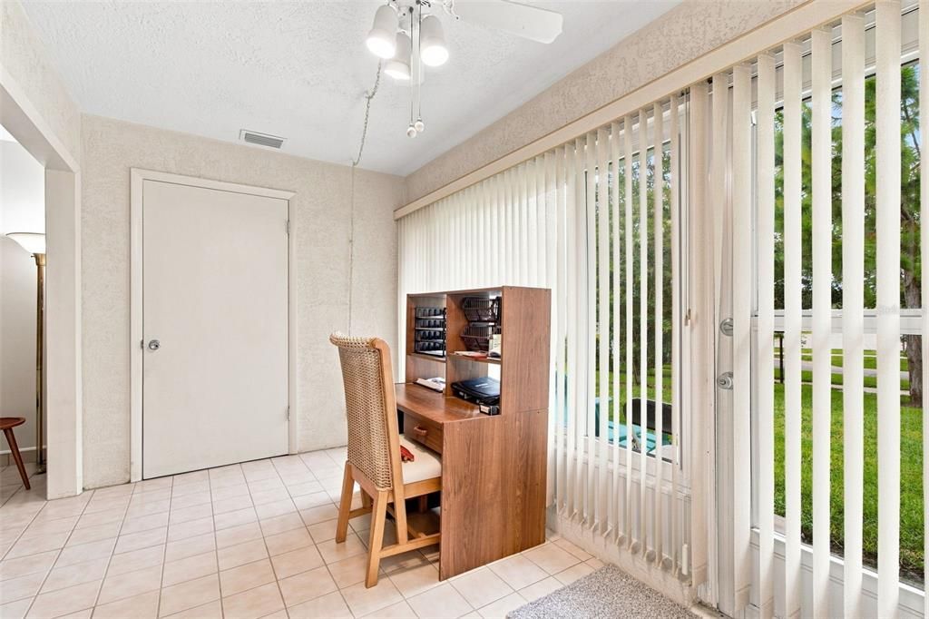 For Sale: $199,000 (2 beds, 2 baths, 1270 Square Feet)
