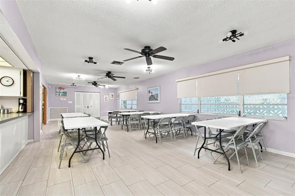 For Sale: $199,000 (2 beds, 2 baths, 1270 Square Feet)