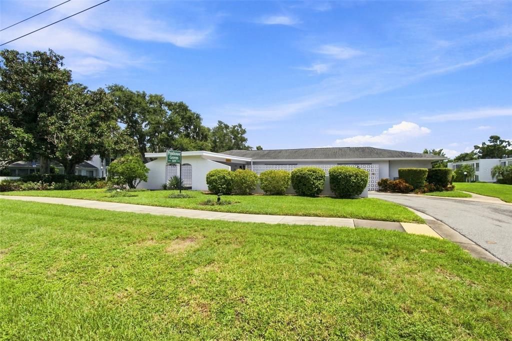 For Sale: $199,000 (2 beds, 2 baths, 1270 Square Feet)