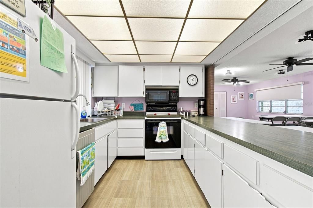 For Sale: $199,000 (2 beds, 2 baths, 1270 Square Feet)