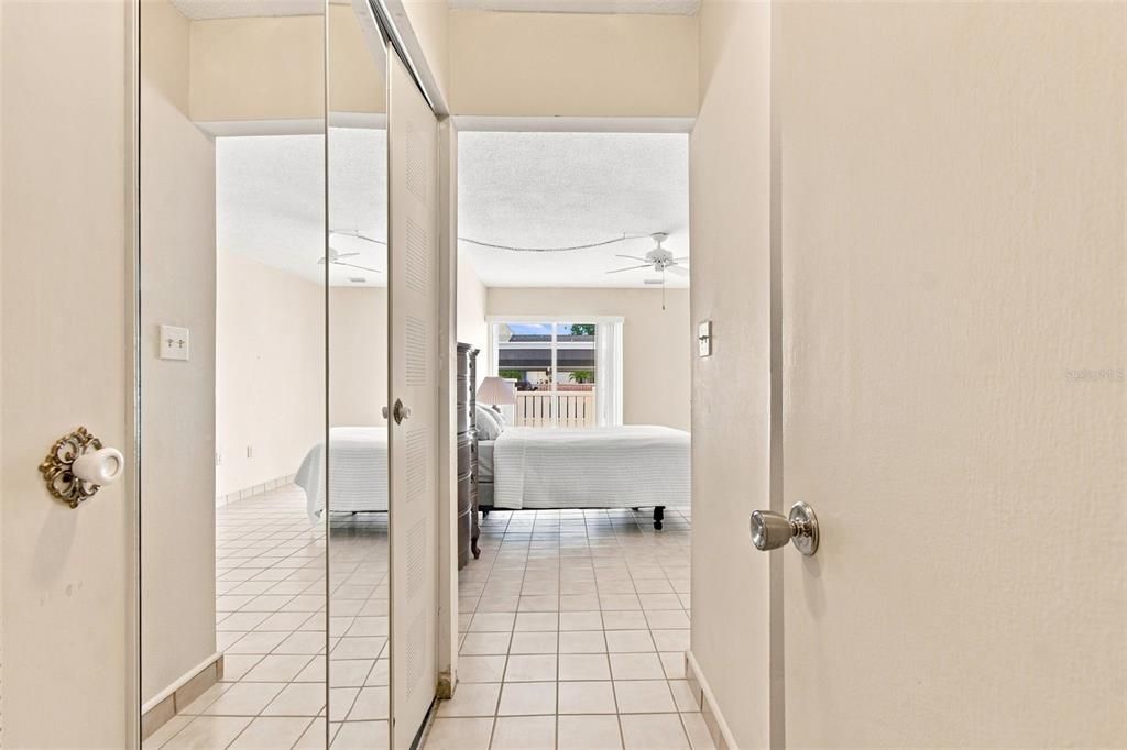 For Sale: $199,000 (2 beds, 2 baths, 1270 Square Feet)