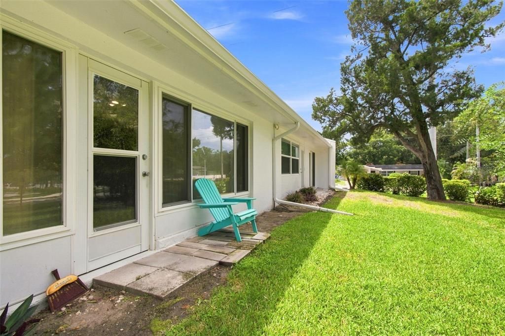 For Sale: $199,000 (2 beds, 2 baths, 1270 Square Feet)