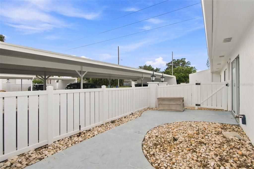 For Sale: $199,000 (2 beds, 2 baths, 1270 Square Feet)