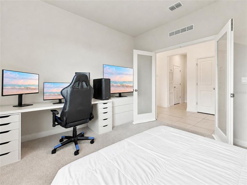 For Sale: $599,999 (3 beds, 2 baths, 2045 Square Feet)