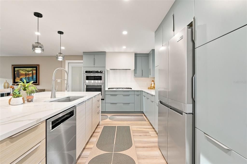 For Sale: $1,250,000 (3 beds, 2 baths, 2123 Square Feet)