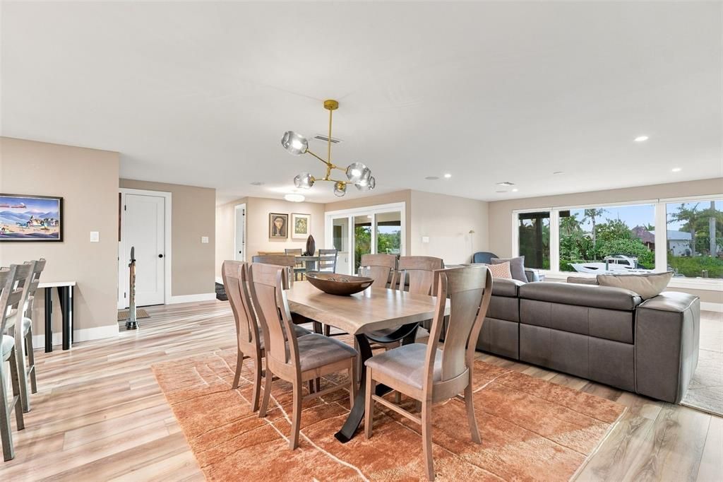 For Sale: $1,250,000 (3 beds, 2 baths, 2123 Square Feet)