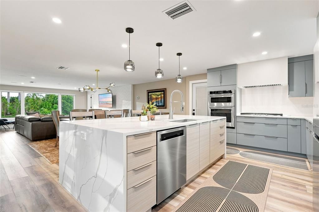 For Sale: $1,250,000 (3 beds, 2 baths, 2123 Square Feet)