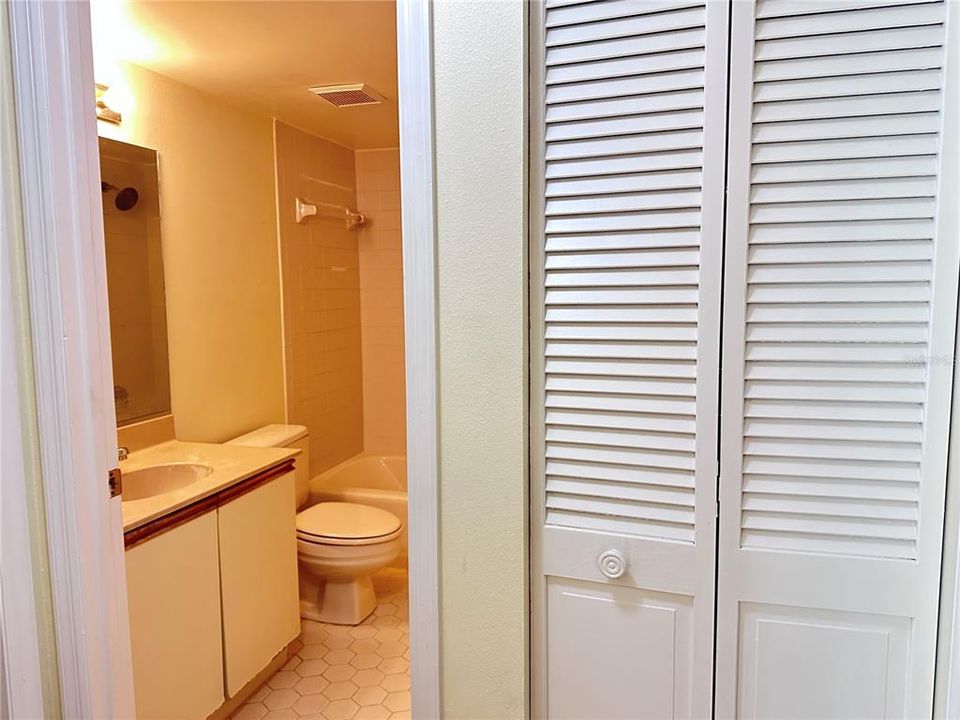 В аренду: $1,450 (2 спален, 2 ванн, 1178 Квадратных фут)