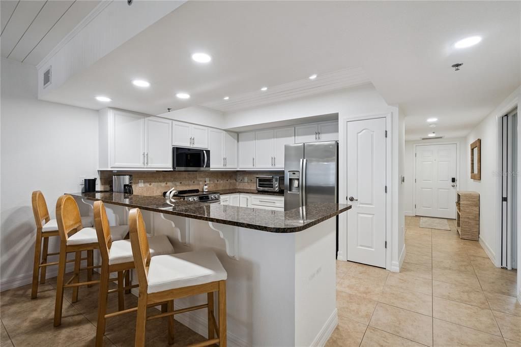 En Venta: $699,000 (3 camas, 3 baños, 2020 Pies cuadrados)