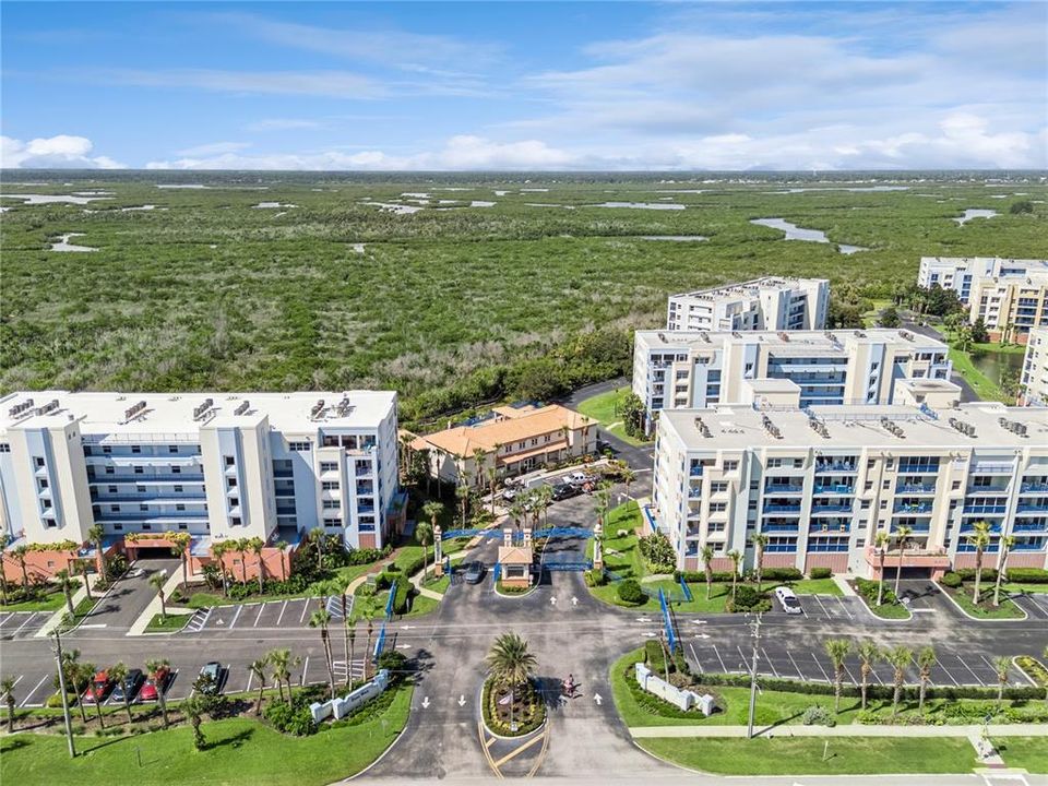 En Venta: $699,000 (3 camas, 3 baños, 2020 Pies cuadrados)