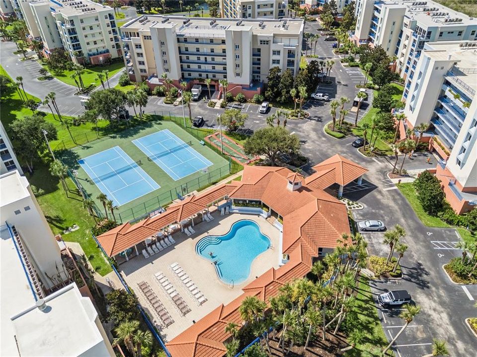 En Venta: $699,000 (3 camas, 3 baños, 2020 Pies cuadrados)