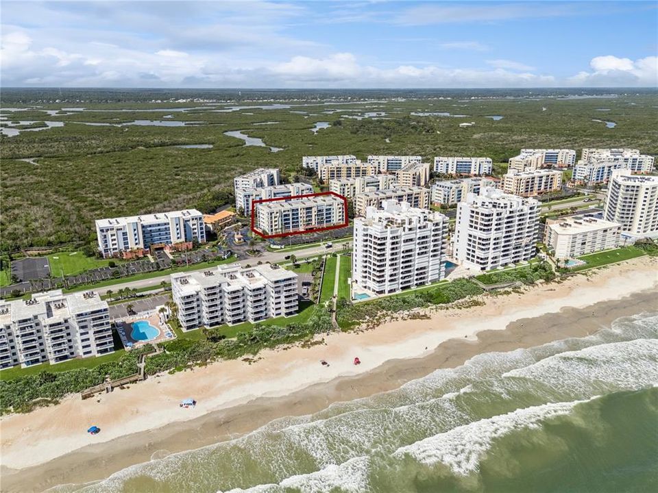 En Venta: $699,000 (3 camas, 3 baños, 2020 Pies cuadrados)