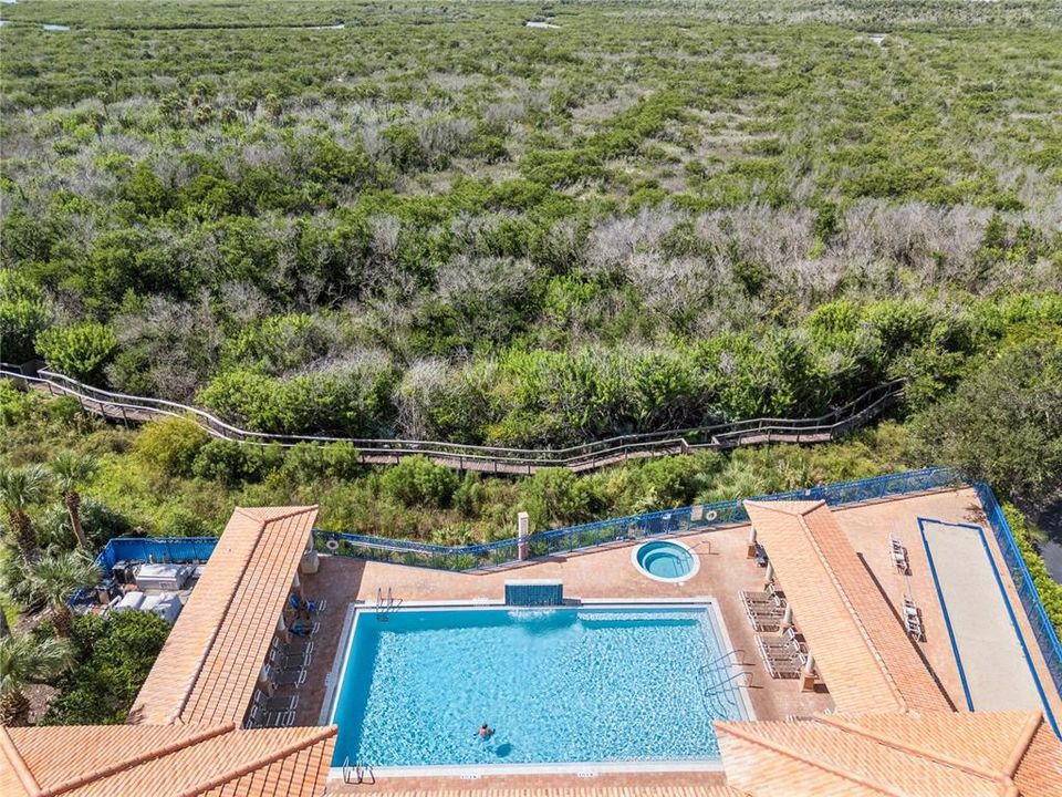 En Venta: $699,000 (3 camas, 3 baños, 2020 Pies cuadrados)