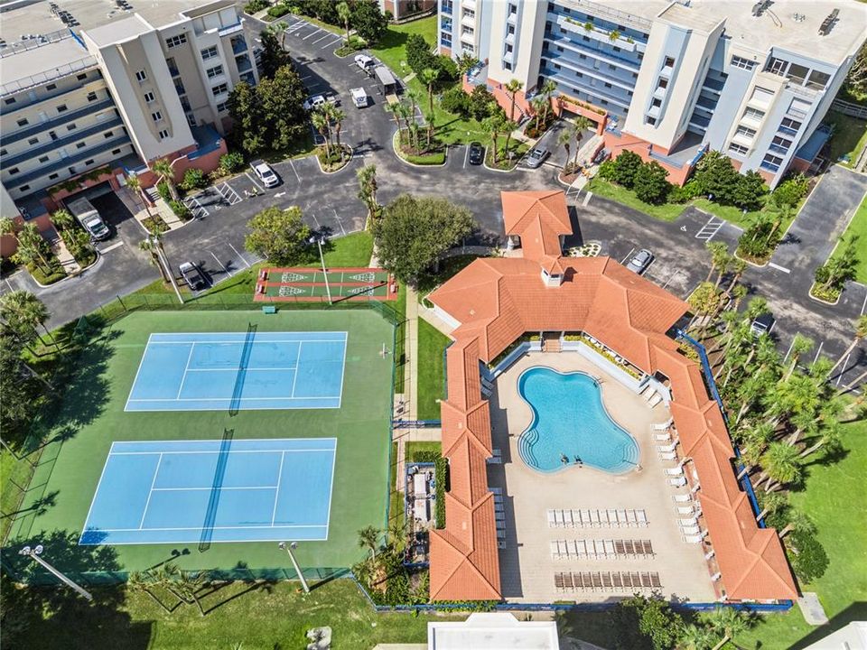 En Venta: $699,000 (3 camas, 3 baños, 2020 Pies cuadrados)