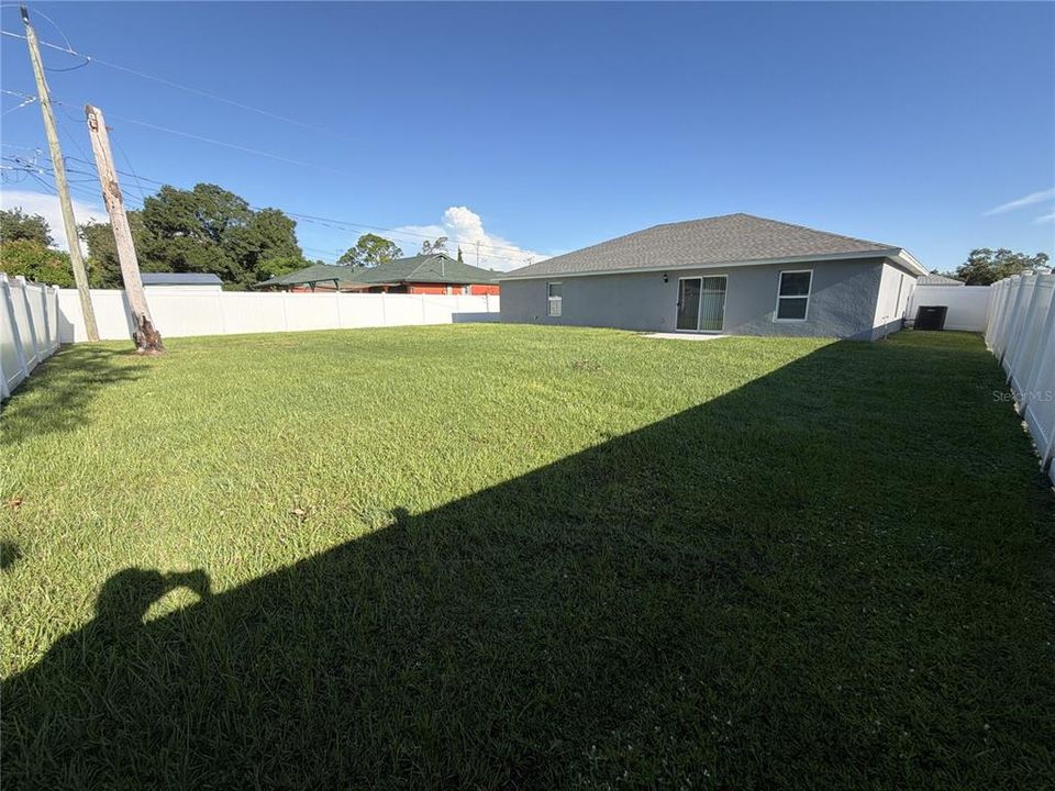 En Venta: $269,000 (4 camas, 2 baños, 1806 Pies cuadrados)