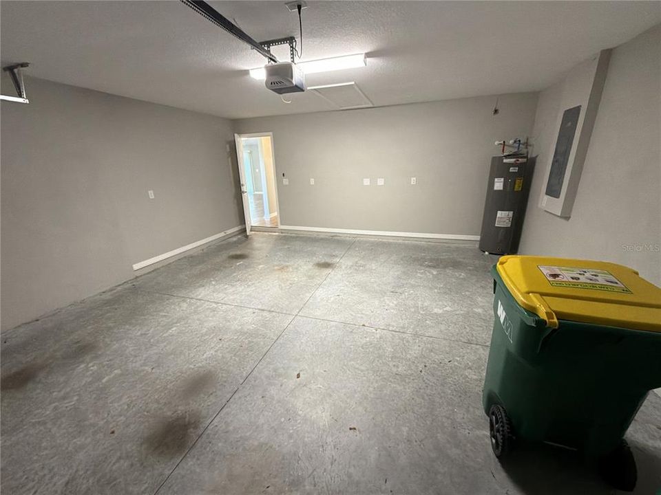 En Venta: $269,000 (4 camas, 2 baños, 1806 Pies cuadrados)