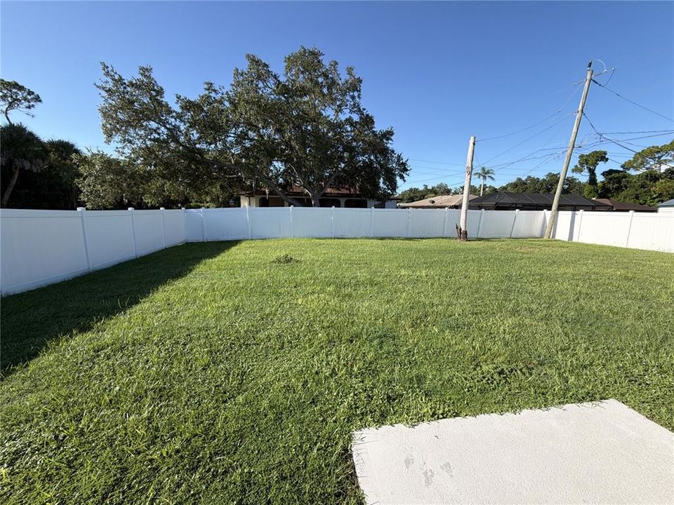 En Venta: $269,000 (4 camas, 2 baños, 1806 Pies cuadrados)