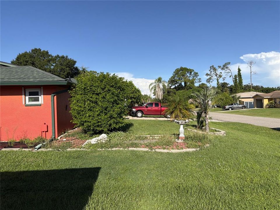 En Venta: $269,000 (4 camas, 2 baños, 1806 Pies cuadrados)