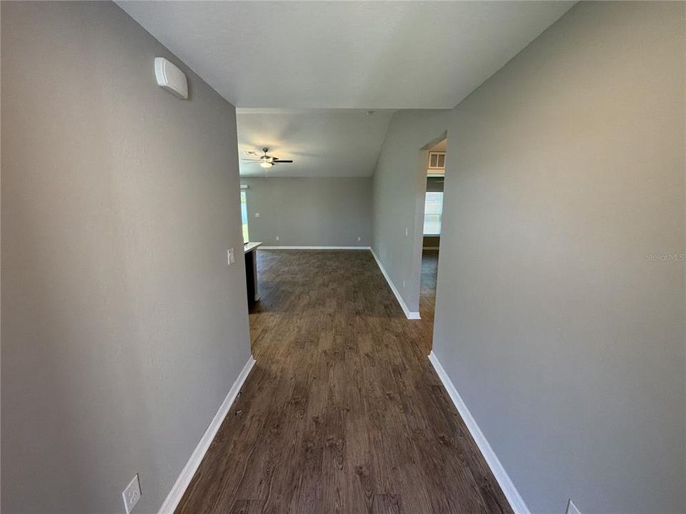 En Venta: $269,000 (4 camas, 2 baños, 1806 Pies cuadrados)